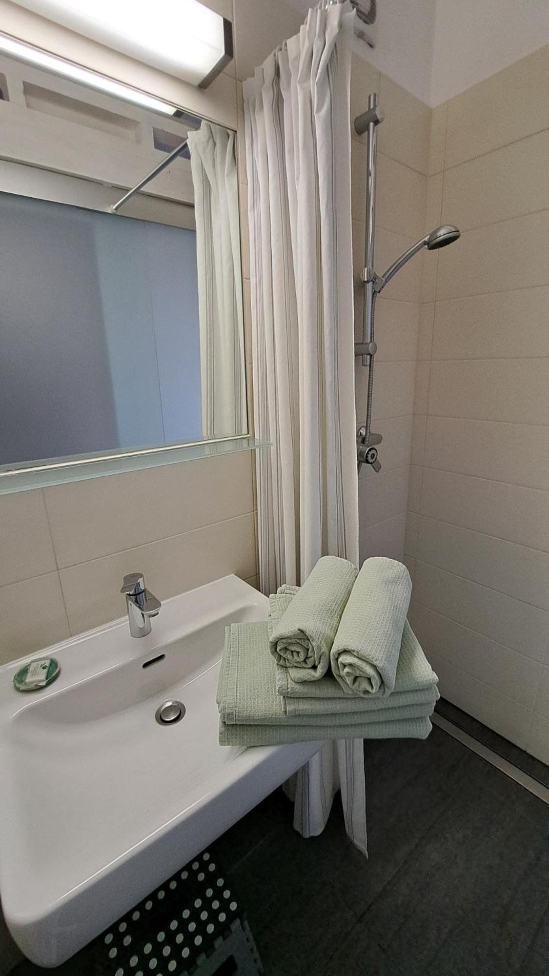 Ferienwohnung Am Baalstein Traunkirchen Exterior foto